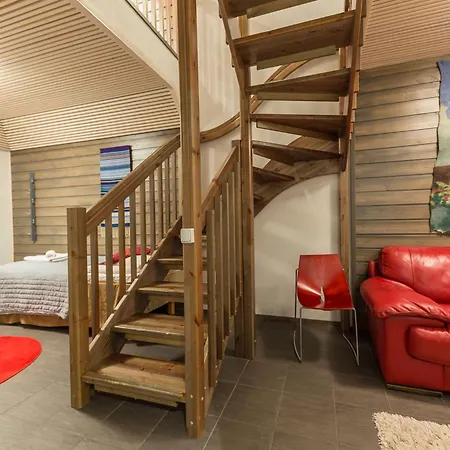 Karhunvartija 2 Visit